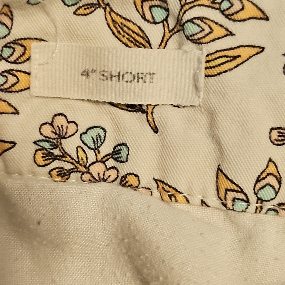 Loft Outlet Cream Print Shirts 4 Inch Inseam - Picture 14 of 15